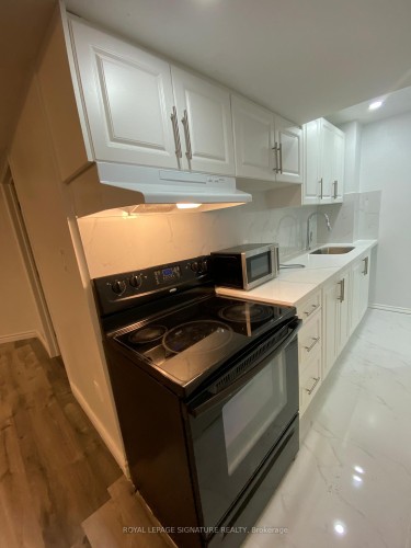 Lower Level-123 Mildenhall Place , Whitby, ON L1M 0E4 2