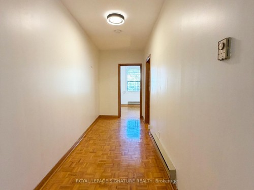 2nd Flr-455 B Danforth Avenue , Toronto, ON M4K 1P1 4