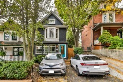 312 Kenilworth Avenue  Toronto, ON M4L 3S8