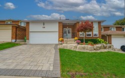 68 Ellenhall Square  Toronto, ON M1W 3B2