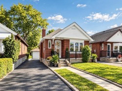 75 Inwood Avenue Toronto, ON M4J 3Y4