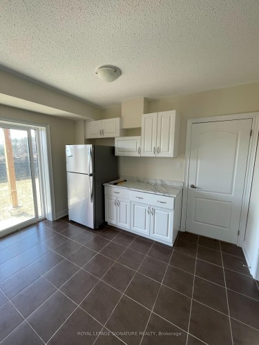 77 Ben Sinclair Avenue , East Gwillimbury, ON L9N 0S3 5