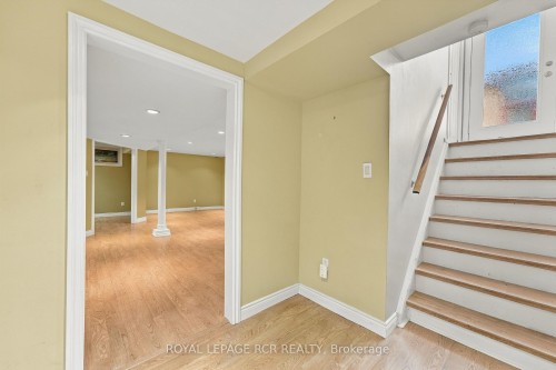 70 Tecumseh Drive, Aurora, ON 
