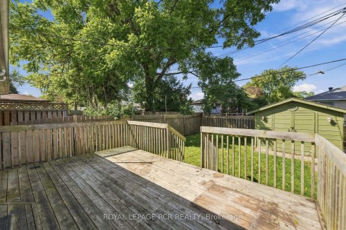 70 Tecumseh Drive, Aurora, ON 