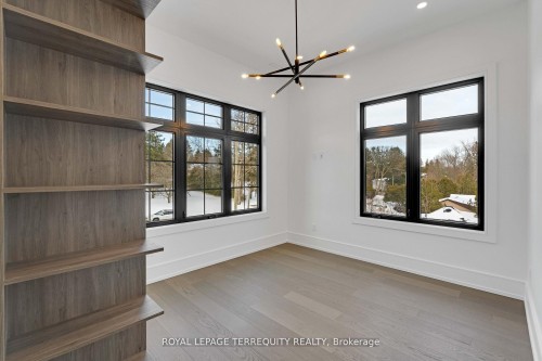 17 Connor Drive, Whitchurch-Stouffville, ON 
