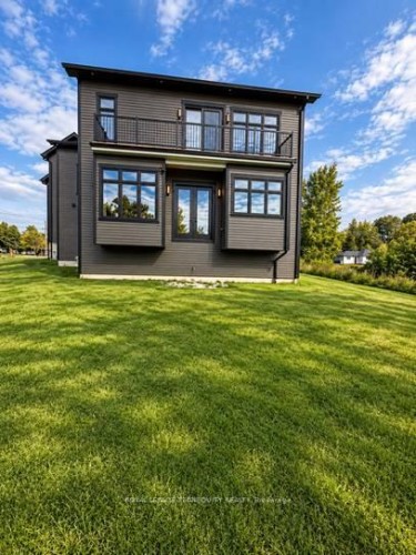 17 Connor Drive, Whitchurch-Stouffville, ON 