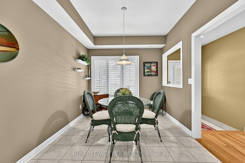 11-520 Silken Laumann Drive, Newmarket, ON 