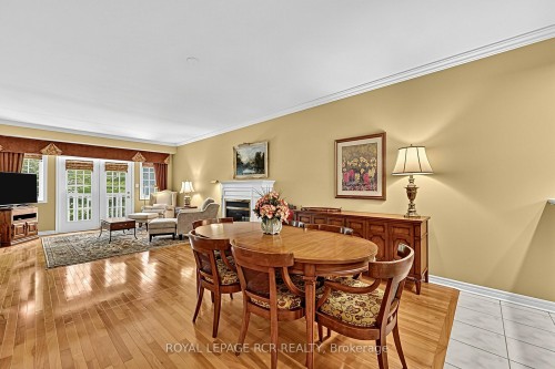 11-520 Silken Laumann Drive, Newmarket, ON 