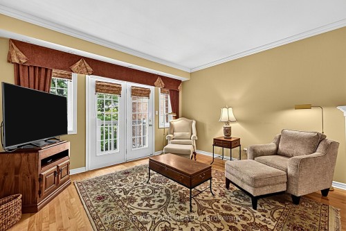 11-520 Silken Laumann Drive, Newmarket, ON 