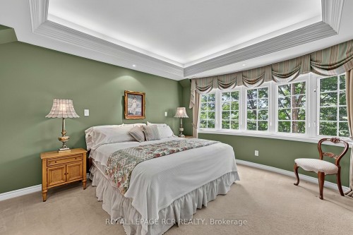 11-520 Silken Laumann Drive, Newmarket, ON 