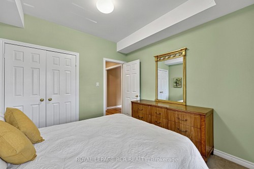 11-520 Silken Laumann Drive, Newmarket, ON 