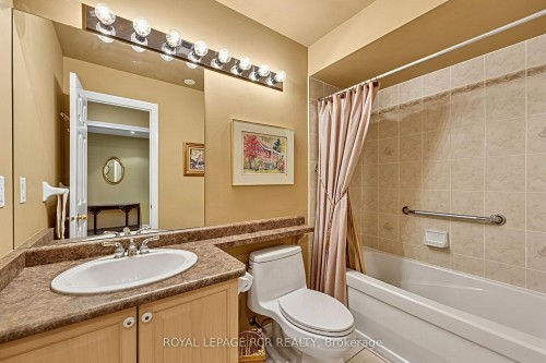 11-520 Silken Laumann Drive, Newmarket, ON 