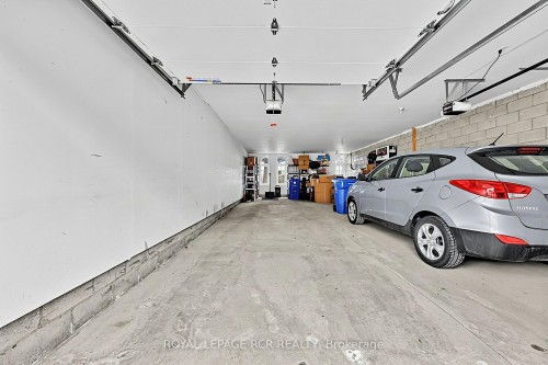 11-520 Silken Laumann Drive, Newmarket, ON 
