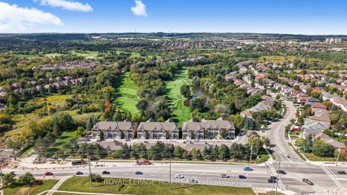 11-520 Silken Laumann Drive, Newmarket, ON 