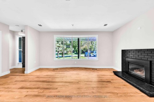 Unit A-986 Srigley Street , Newmarket, ON L3Y 1Y3 4
