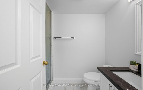 202-175 Cedar Avenue, Richmond Hill, ON 