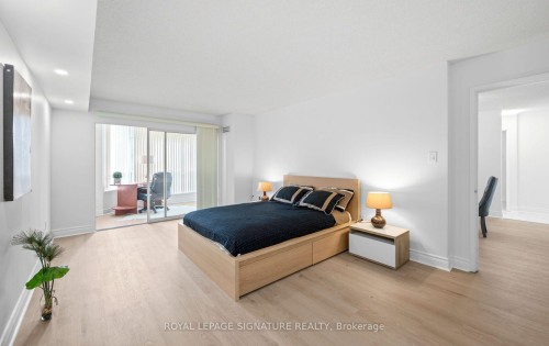 202-175 Cedar Avenue, Richmond Hill, ON 