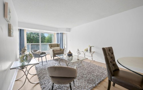 202-175 Cedar Avenue, Richmond Hill, ON 