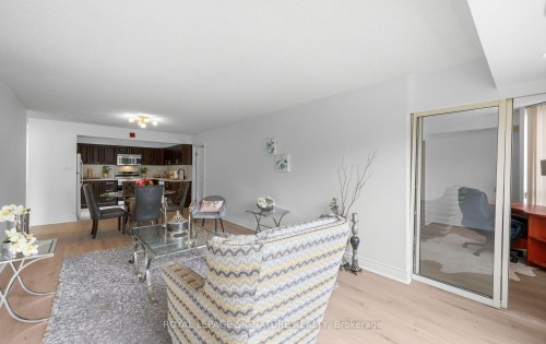 202-175 Cedar Avenue, Richmond Hill, ON 