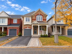 15 Whiterose Lane Whitchurch-Stouffville, ON L4A 0Z7