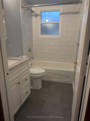 444 Osiris Drive , Richmond Hill, ON L4C 2P9 4