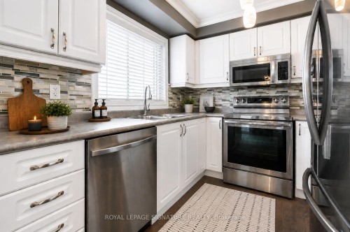 37 Succession Crescent , Barrie, ON L4M 7G4 3
