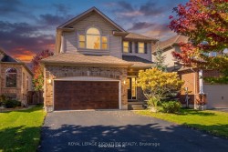 32 Davis Street Collingwood, ON L4P 3T8