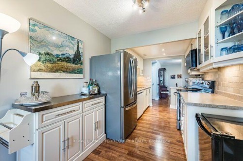 1102-812 Burnhamthorpe Road, Toronto, ON 