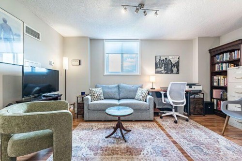1102-812 Burnhamthorpe Road, Toronto, ON 