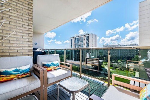 1102-812 Burnhamthorpe Road, Toronto, ON 