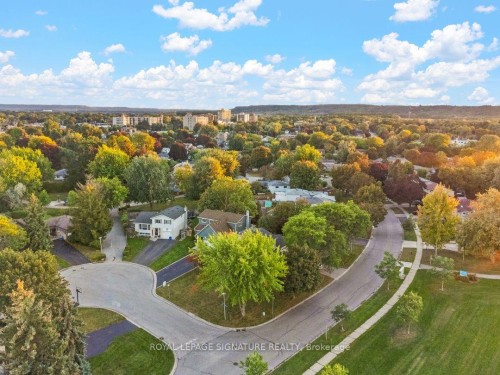 552 Brock Court, Milton, ON 