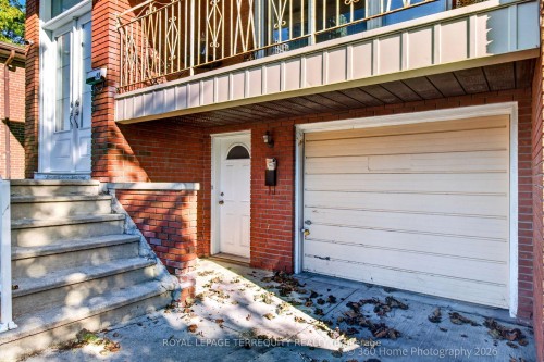 88 Central Parkway W, Mississauga, ON 