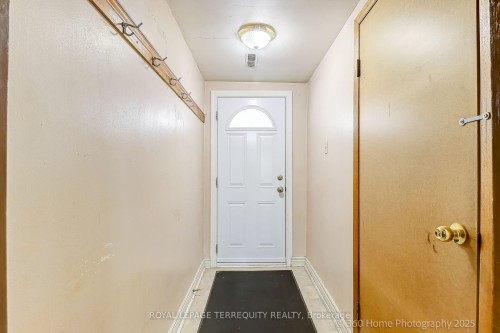 88 Central Parkway W, Mississauga, ON 