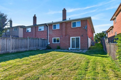 88 Central Parkway W, Mississauga, ON 