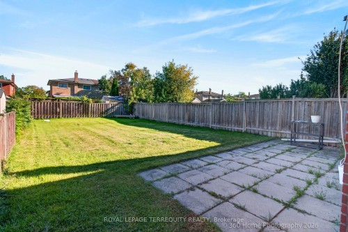 88 Central Parkway W, Mississauga, ON 
