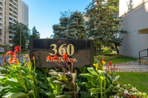 1607-360 Ridelle Avenue, Toronto, ON 