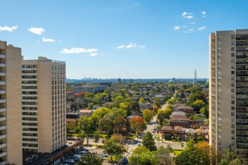 1607-360 Ridelle Avenue, Toronto, ON 