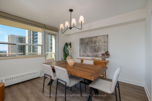 1607-360 Ridelle Avenue, Toronto, ON 