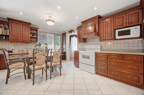 2130 Autumn Breeze Drive N, Mississauga, ON 