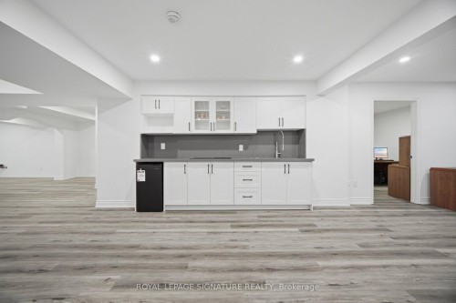 2130 Autumn Breeze Drive N, Mississauga, ON 