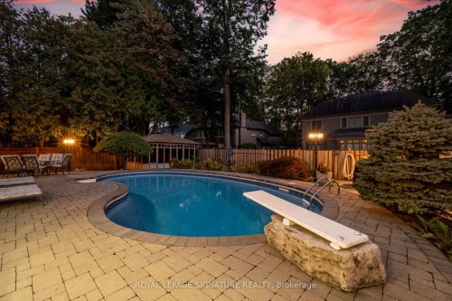 2130 Autumn Breeze Drive N, Mississauga, ON 