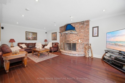 2130 Autumn Breeze Drive N, Mississauga, ON 