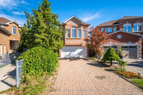 306 Cossack Court, Mississauga, ON 