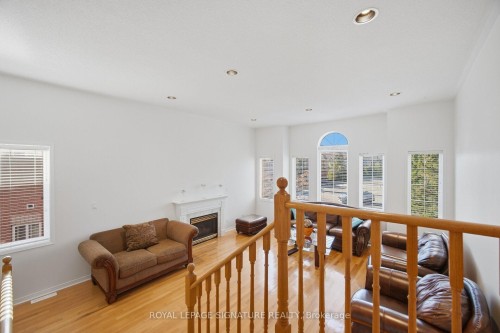 306 Cossack Court, Mississauga, ON 