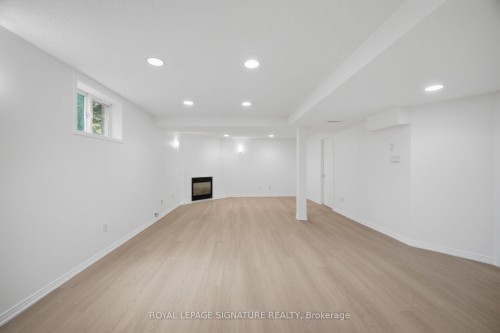 306 Cossack Court, Mississauga, ON 