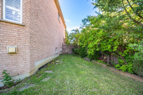 306 Cossack Court, Mississauga, ON 