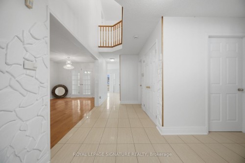 306 Cossack Court, Mississauga, ON 