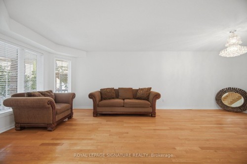 306 Cossack Court, Mississauga, ON 
