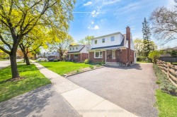 18 Erlesmere Avenue  Brampton, ON L6W 2T5