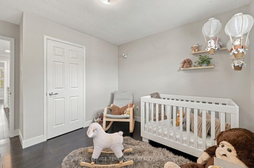 3956 Chadburn Crescent, Mississauga, ON 